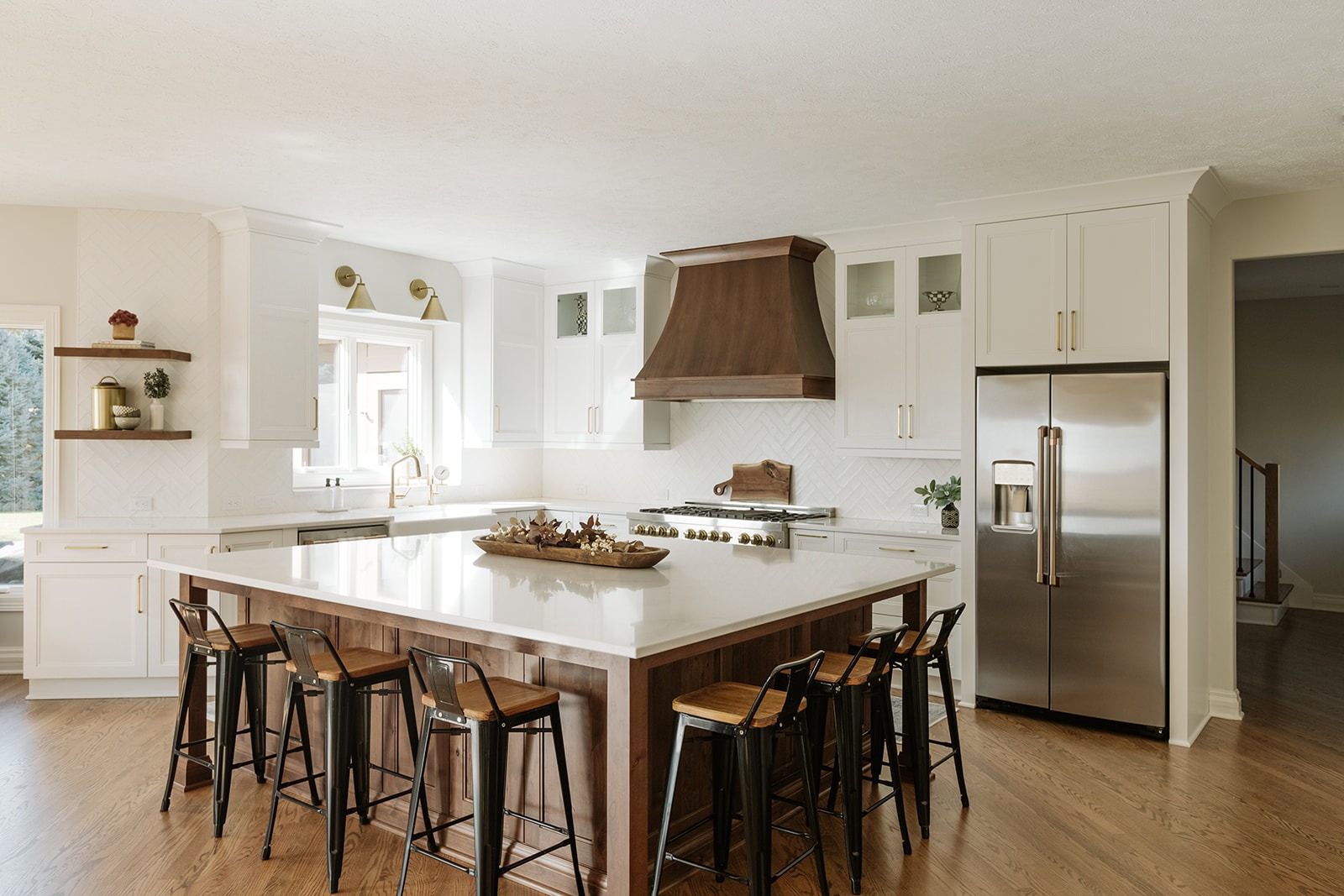 Traditional and Modern Mix Kitchen