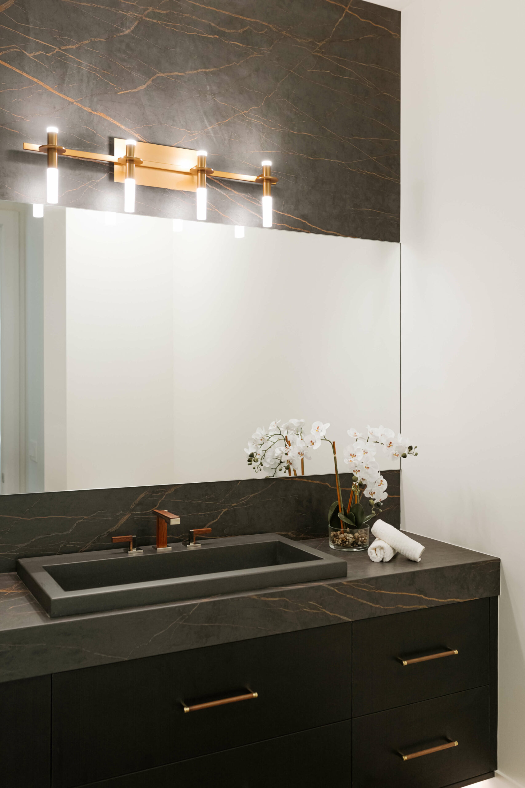 Fashionable Powder Bath