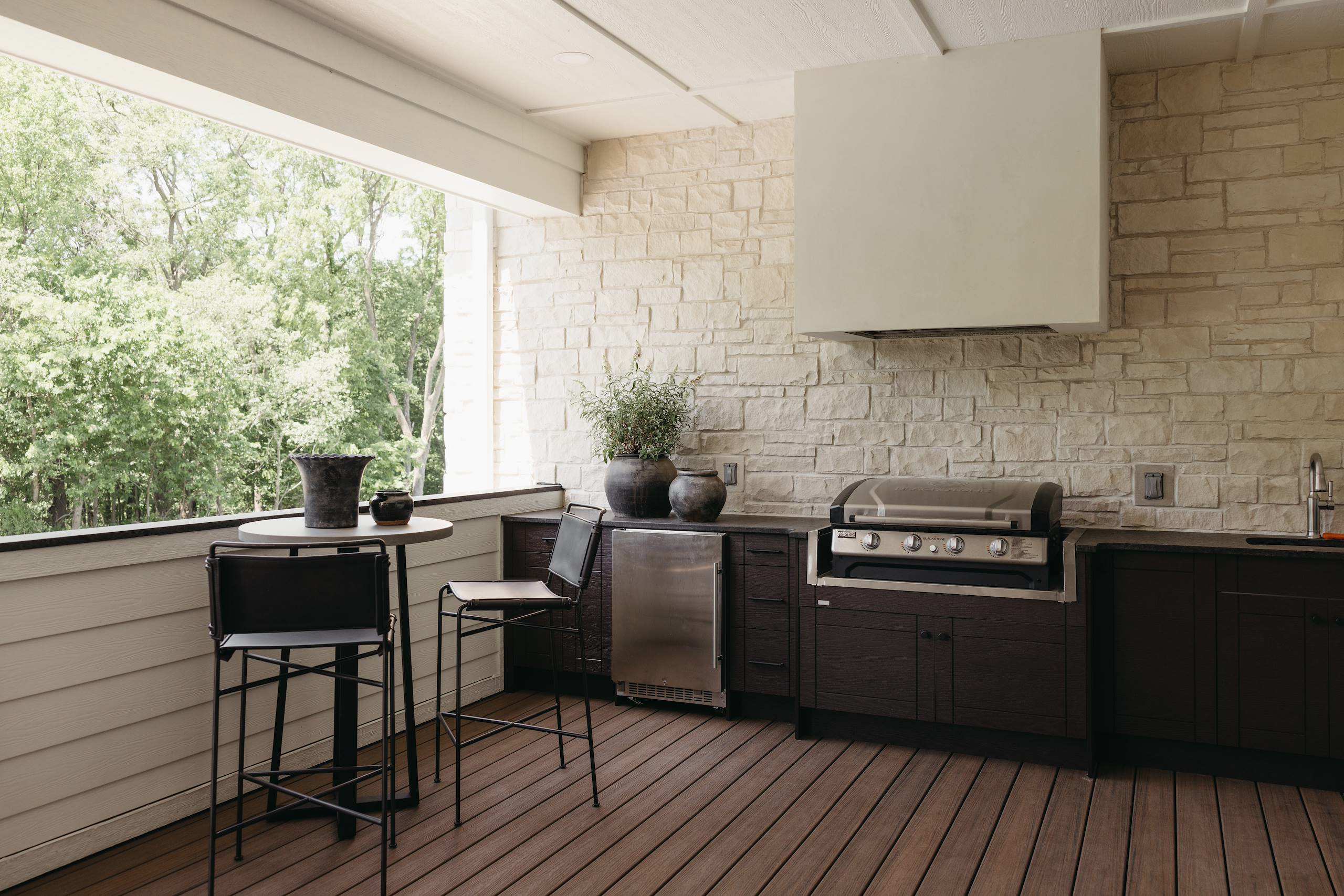 WeatherStrong Outdoor Kitchen