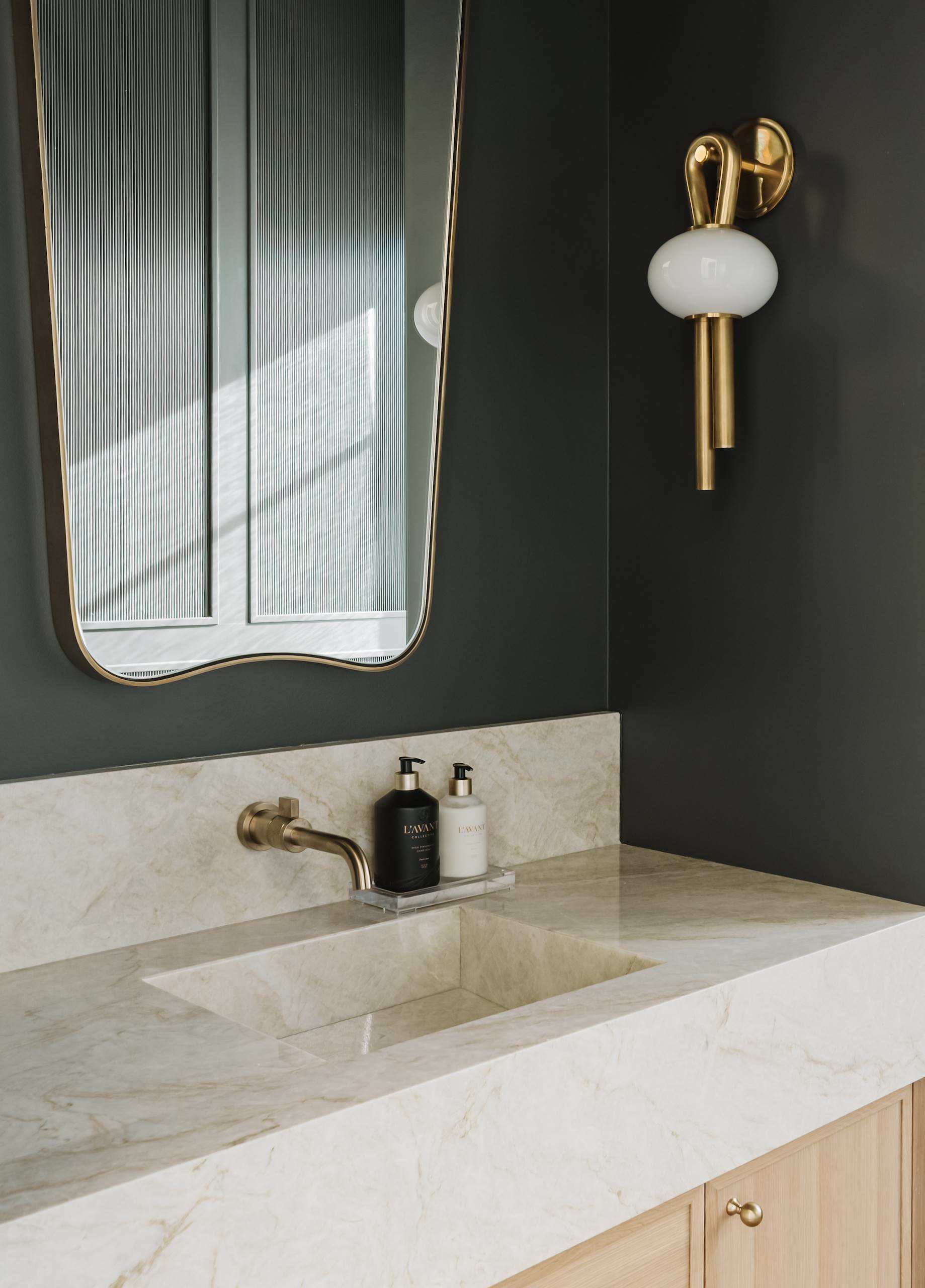 Elevated Powder Bath