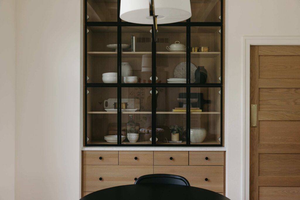 Classic Built-In Hutch