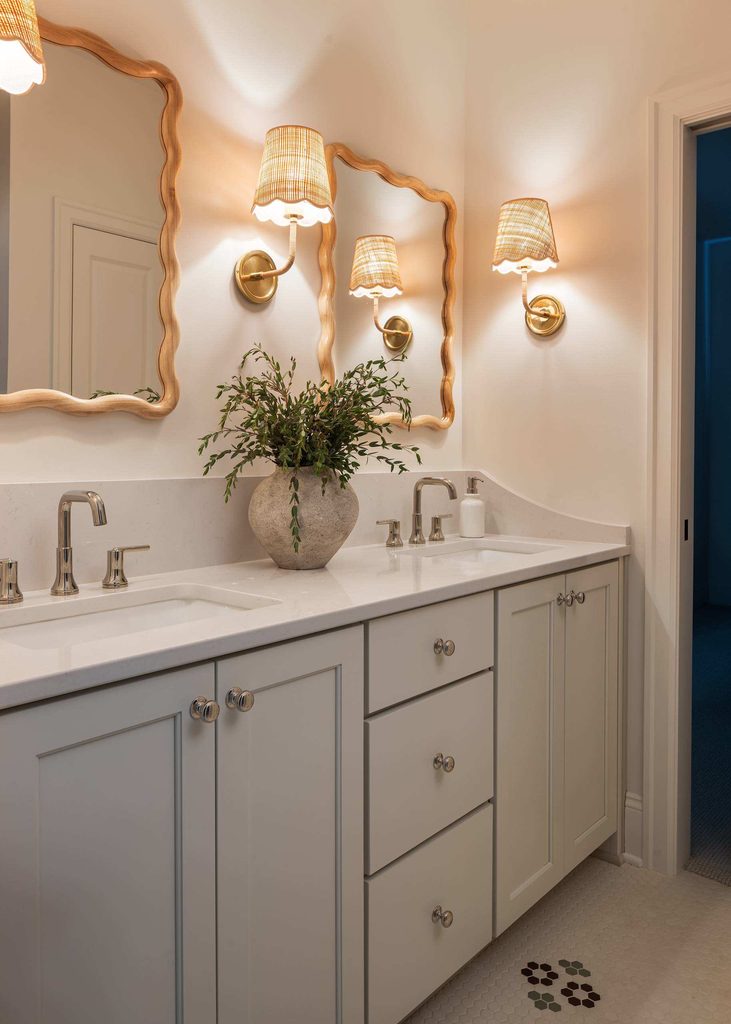 Chic Jack and Jill Bath
